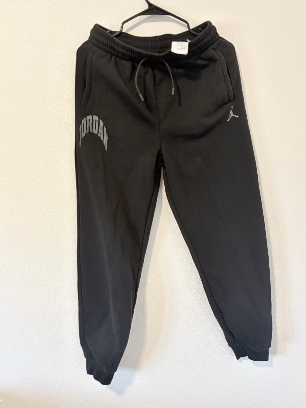 Nike Air Jordan Youth XL Black Fleece Joggers Back To School Jumpman Sweatpants